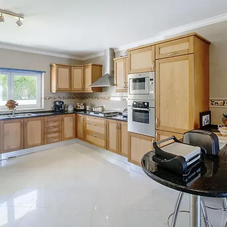 Villa Pinsa Mar - Exceptional 5 Bedroom - Private Heated Swimming Pool - Jacuzzi - Games *