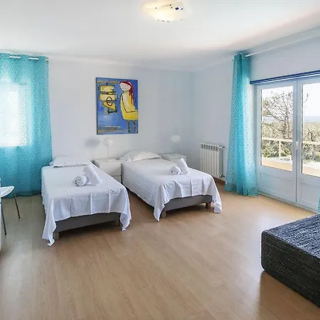 Pinsa Mar - Exceptional 5 Bedroom - Private Heated Swimming Pool - Jacuzzi - Games Villa
