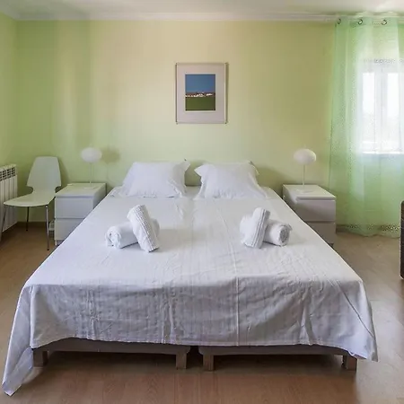 Pinsa Mar - Exceptional 5 Bedroom - Private Heated Swimming Pool - Jacuzzi - Games *