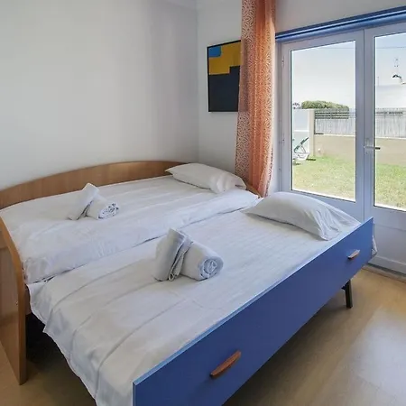 Pinsa Mar - Exceptional 5 Bedroom - Private Heated Swimming Pool - Jacuzzi - Games